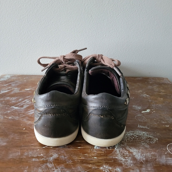 KangaROOS brown leather sneakers with brass colour studs - Picture 4 of 9